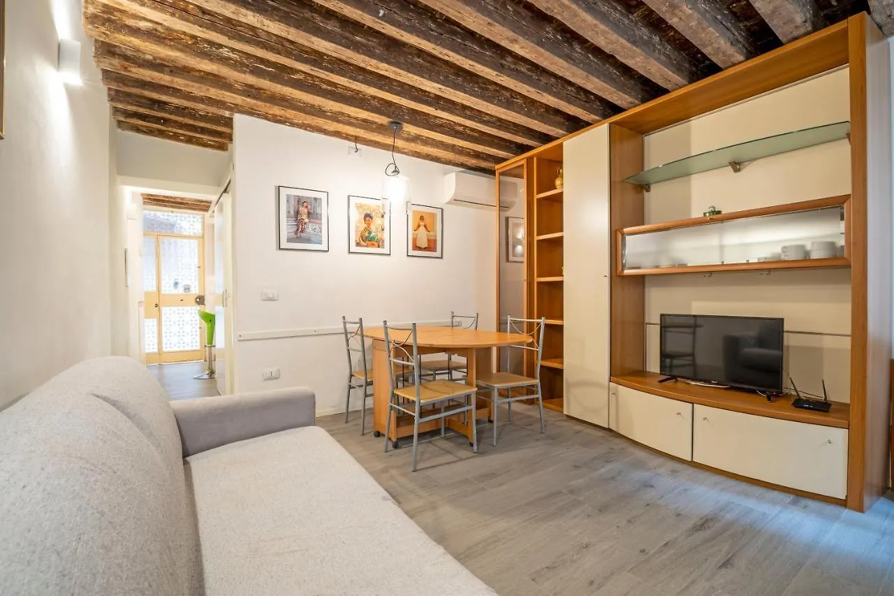 Ca' Lirica Apartment Venice