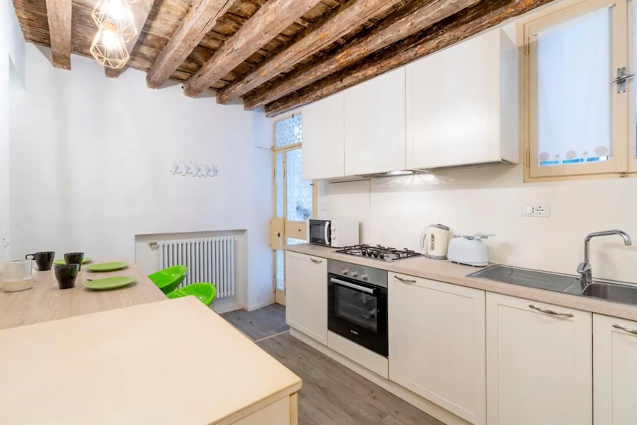 Ca' Lirica Apartment Venice Italy
