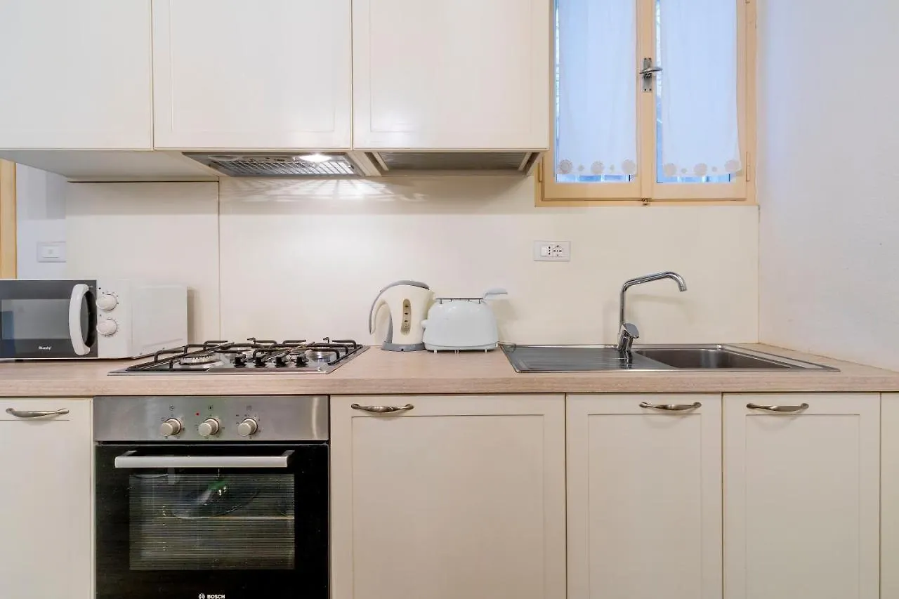 Ca' Lirica Apartment Venice 0*,